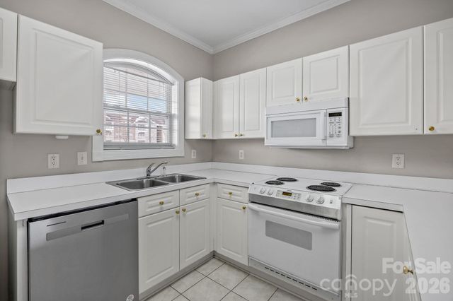 9285 Meadow Vista Road, Charlotte, NC 28213