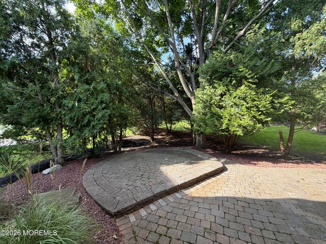 5 Exeter Pass, Colts Neck, NJ 07722