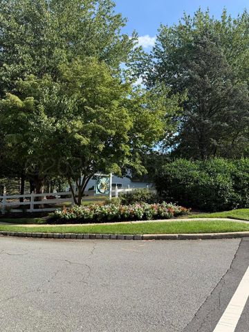 5 Exeter Pass, Colts Neck, NJ 07722