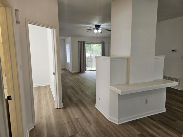 2002 CASPIAN CV, Round Rock, TX 78665