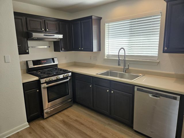 2002 CASPIAN CV, Round Rock, TX 78665