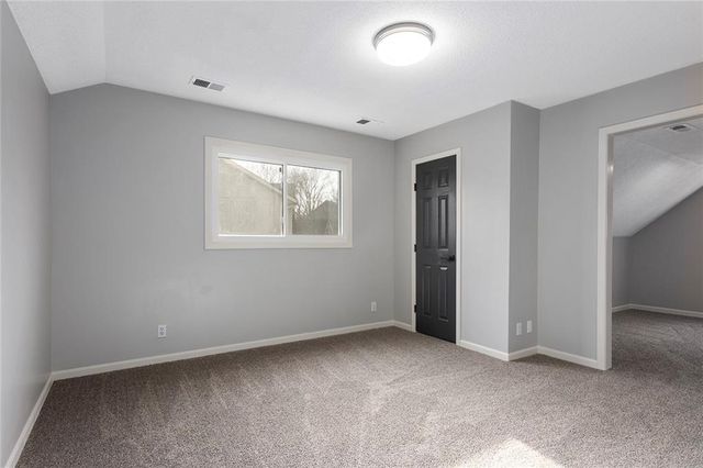 3529 N Wabash Avenue, Kansas City, MO 64116