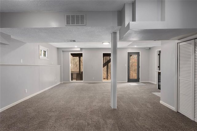 3529 N Wabash Avenue, Kansas City, MO 64116