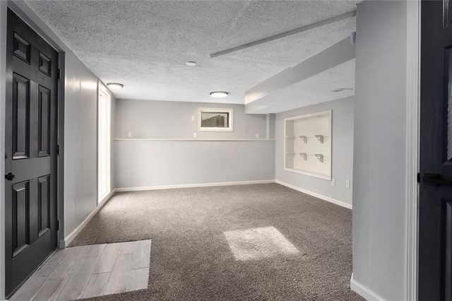 3529 N Wabash Avenue, Kansas City, MO 64116