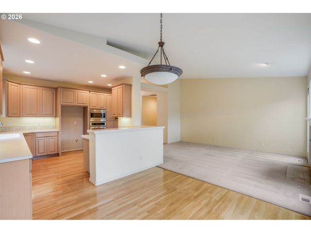 5604 Nw 146TH Ave, Portland, OR 97229