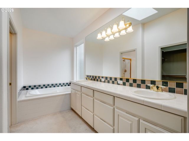 5604 Nw 146TH Ave, Portland, OR 97229