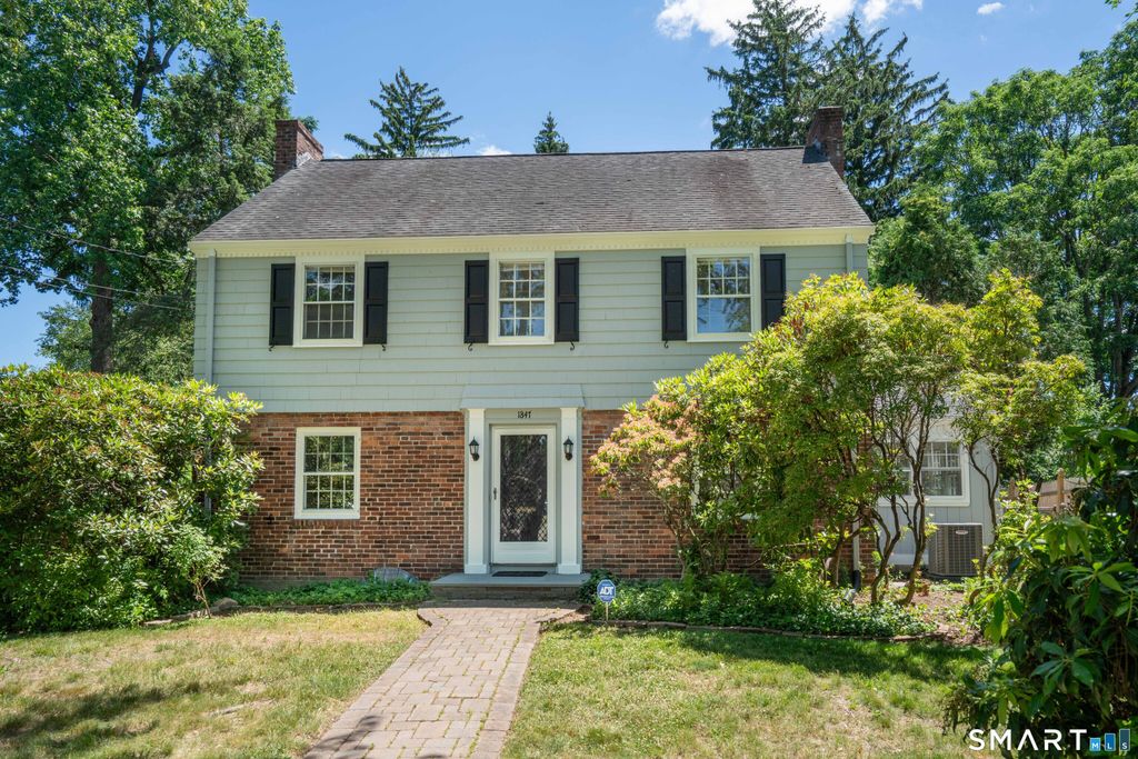 1847 Asylum Avenue, West Hartford, CT 06117
