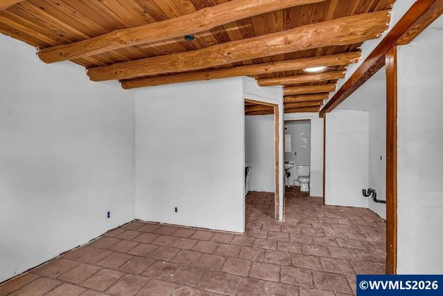 656 Hall St, Woodburn, OR 97071