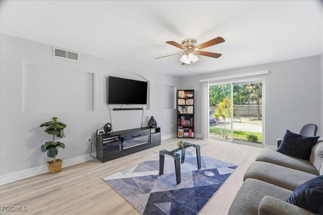 12660 Kenwood LN B, Fort Myers, FL 33907