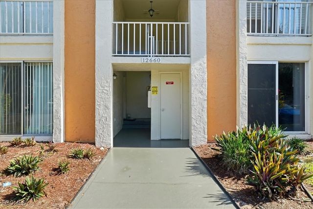 12660 Kenwood LN B, Fort Myers, FL 33907