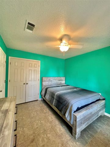 708 E 6th Street, Sweeny, TX 77480