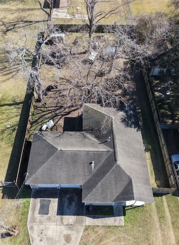 708 E 6th Street, Sweeny, TX 77480