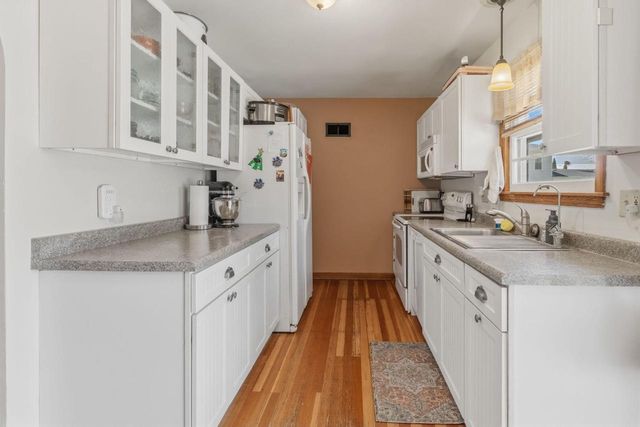 321 N Dewey AVENUE, Jefferson, WI 53549
