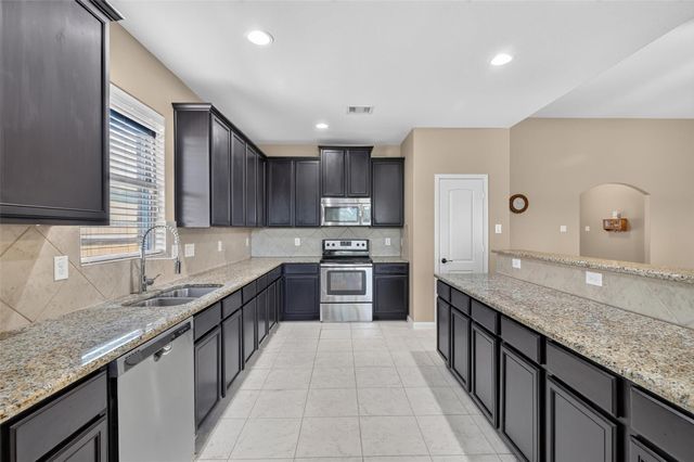 22907 Gentle Shadow Drive, Hockley, TX 77447