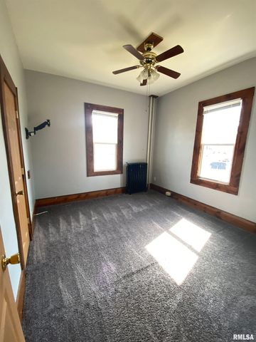 637 E 15TH Street, Davenport, IA 52803