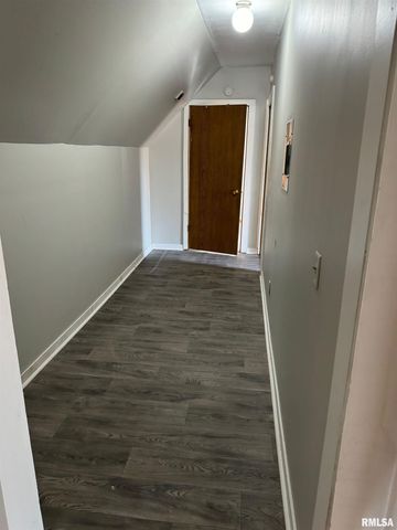 637 E 15TH Street, Davenport, IA 52803