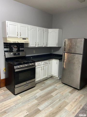 637 E 15TH Street, Davenport, IA 52803