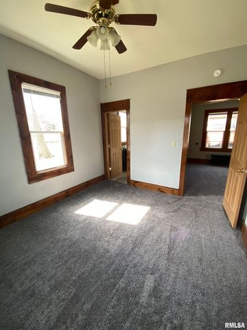 637 E 15TH Street, Davenport, IA 52803