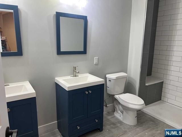 338 Lincoln Avenue B, Elmwood Park, NJ 07407