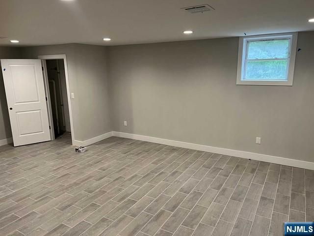 338 Lincoln Avenue B, Elmwood Park, NJ 07407