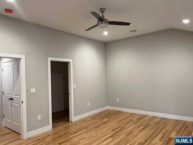 338 Lincoln Avenue B, Elmwood Park, NJ 07407