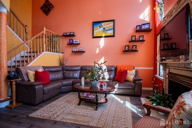 5 Ardmore Place, East Brunswick, NJ 08816