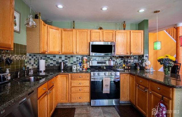 5 Ardmore Place, East Brunswick, NJ 08816