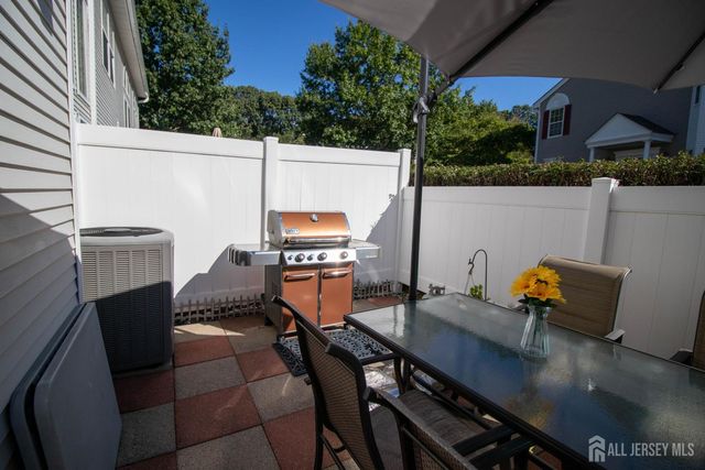 5 Ardmore Place, East Brunswick, NJ 08816