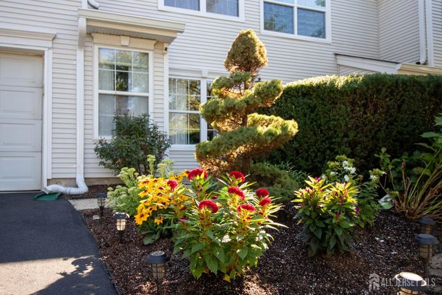 5 Ardmore Place, East Brunswick, NJ 08816