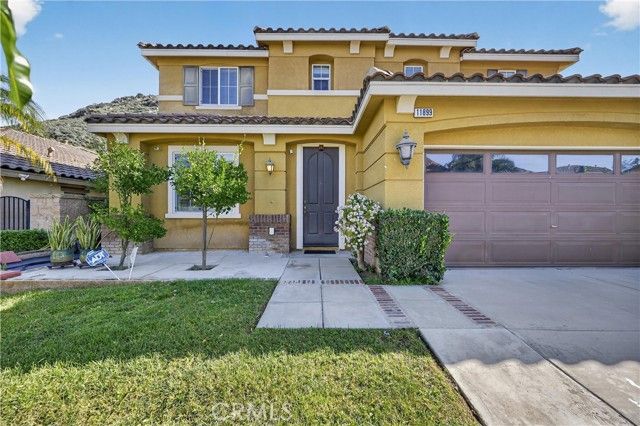 11899 Briarcliff, Fontana, CA 92337