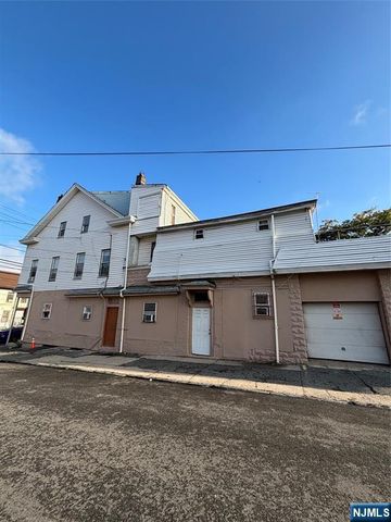 564 River Street, Paterson, NJ 07524
