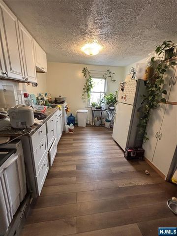 564 River Street, Paterson, NJ 07524