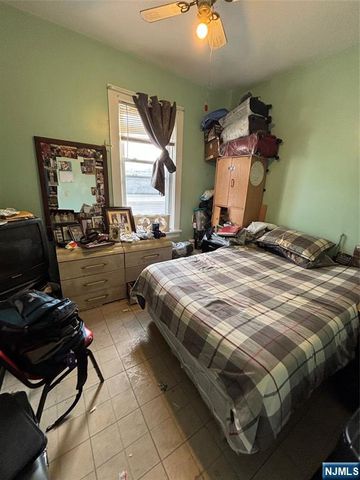 564 River Street, Paterson, NJ 07524