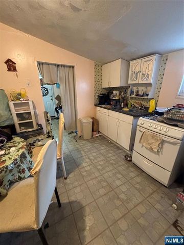 564 River Street, Paterson, NJ 07524