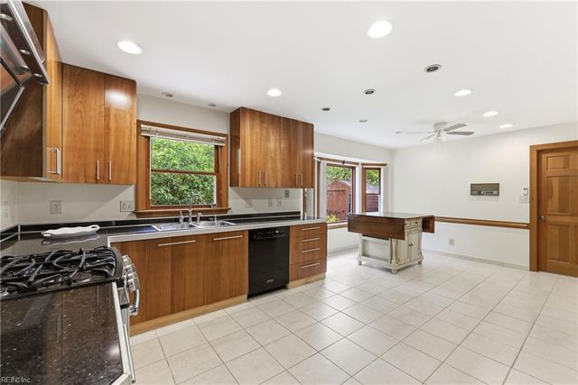 5413 Hargrove BLVD, Virginia Beach, VA 23464