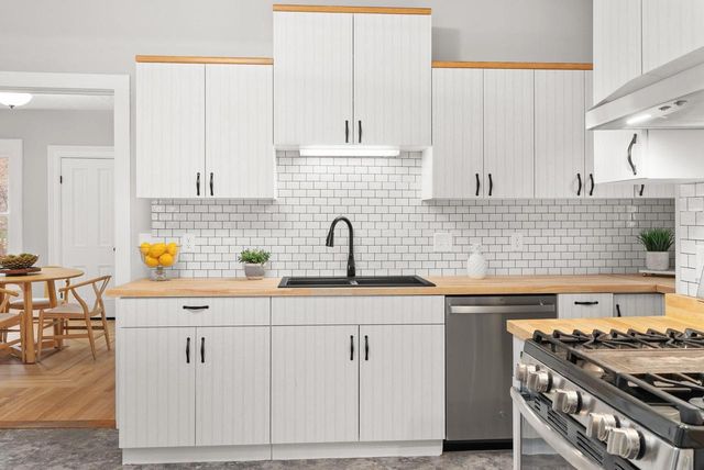 820 Jenifer Street, Madison, WI 53703