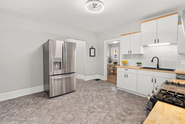 820 Jenifer Street, Madison, WI 53703