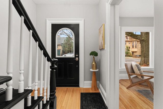 820 Jenifer Street, Madison, WI 53703