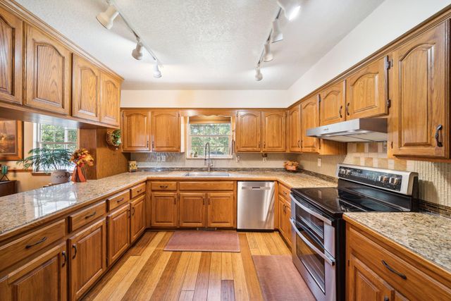 63301 E 246 Lane, Wyandotte, OK 74370