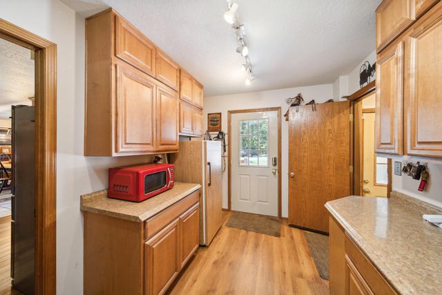 63301 E 246 Lane, Wyandotte, OK 74370