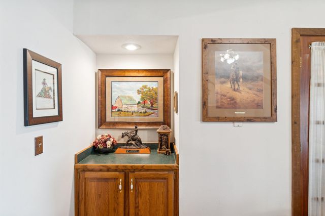 63301 E 246 Lane, Wyandotte, OK 74370