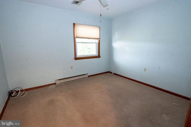 1514 BAHR RD, Pottstown, PA 19464