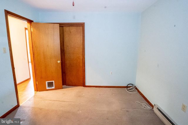 1514 BAHR RD, Pottstown, PA 19464