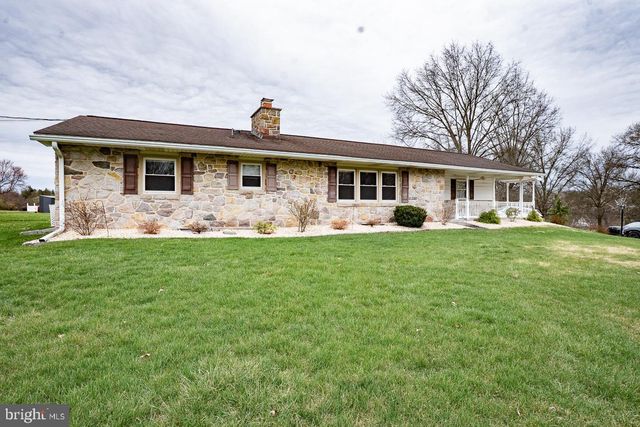 1514 BAHR RD, Pottstown, PA 19464