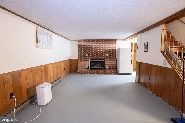 1514 BAHR RD, Pottstown, PA 19464