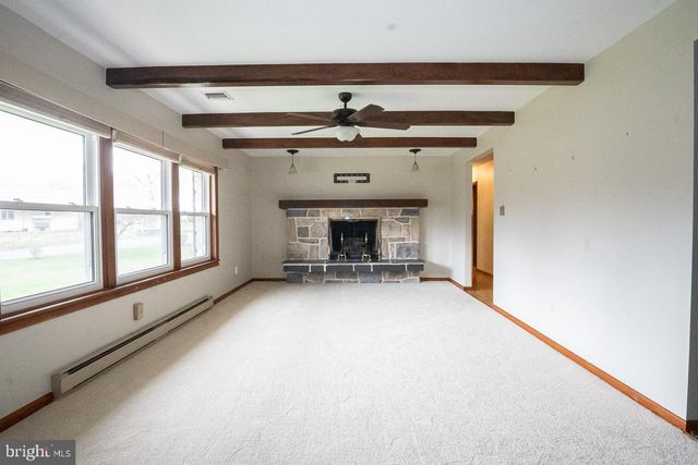 1514 BAHR RD, Pottstown, PA 19464