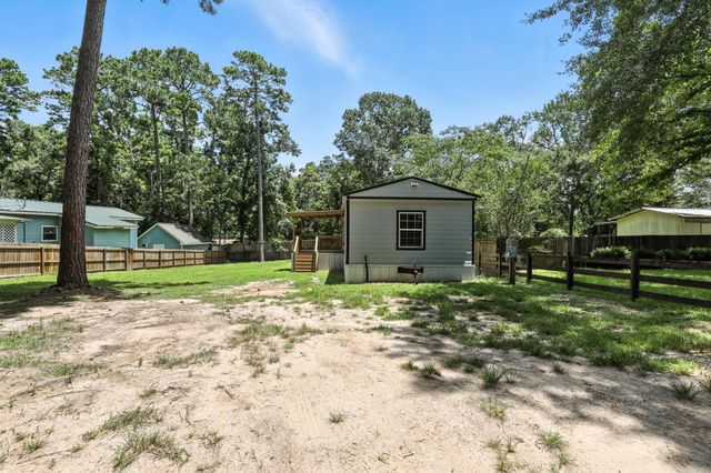 12732 Royal West Drive, Conroe, TX 77303