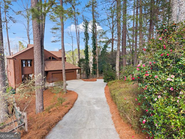 4221 Shire Court NE, Roswell, GA 30075