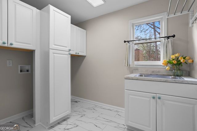 4221 Shire Court NE, Roswell, GA 30075