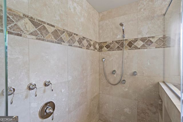 4221 Shire Court NE, Roswell, GA 30075